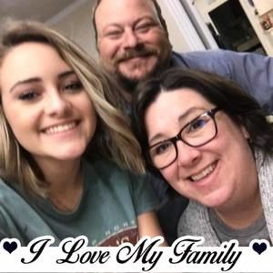 Meet your Posher, Leslie